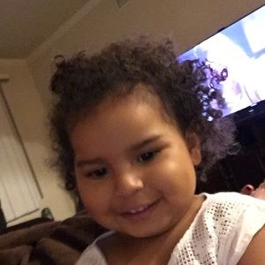 Meet your Posher, Dee